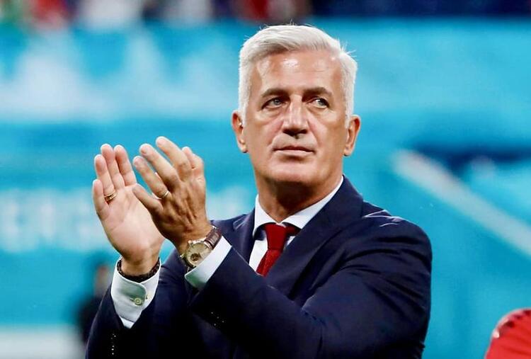 Vladimir Petkovic « Aucun joueur ne sera exclu du projet pour l’instant »