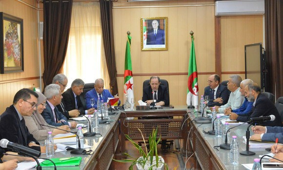 Education: M. Belaabed préside une réunion de coordination sur le sport scolaire 1