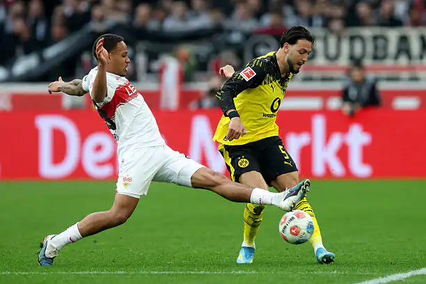 Bundesliga : Ramy Bensebaini impérial, le Borussia Dortmund s’impose avec autorité à Stuttgart