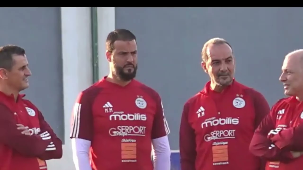 شاهد رفيق صايفي في تدريبات الخضر قبل لقاء ليبيريا