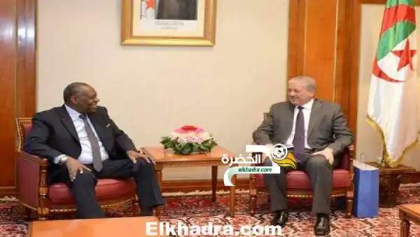 عبد المالك سلال يستقبل عيسى حياتو الغاضب على الجزائر ودول شمال افريقيا