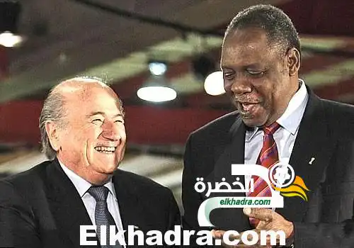 عيسى حياتو يعمل على تغيير لوائح الكاف لمواصلة قيادته للكرة الافريقية