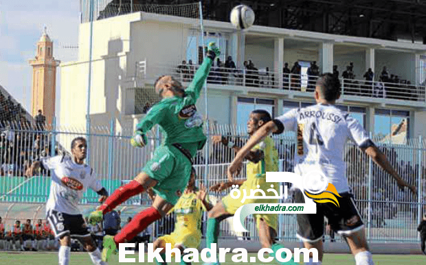 وفاق سطيف يفوز على شبيبة الساورة بثلاثية ويتصدر الدوري الجزائري 1