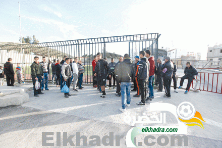 أنصار شباب قسنطينة يطالبون برحيل بن طوبال 1
