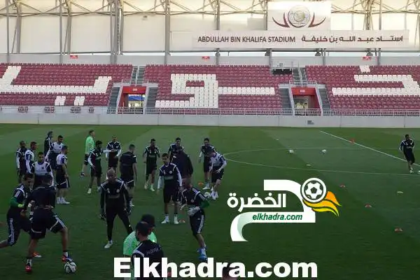 صور تدريبات المنتخب الجزائري عشية اليوم بالملعب الخاص بنادي لخويا القطري