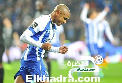 براهيمي اساسي مع بورتو الفائز على أروكا بثلاثية