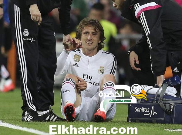 اللاعب الكرواتي لوكا مودريتش سيغيب عن ريال مدريد لمدة ستة اسابيع