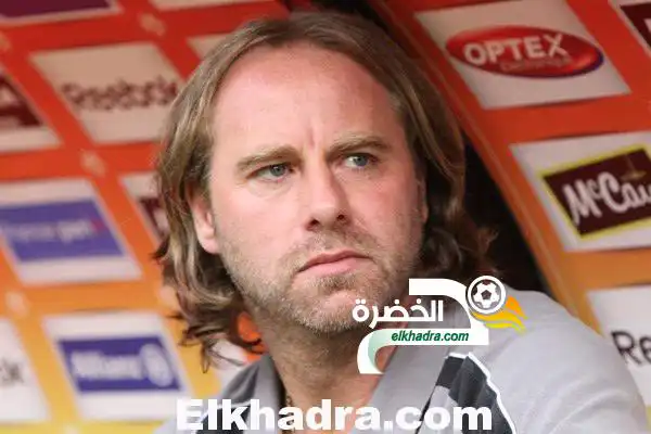 حناشي يقيل المدرب الفرنسي والام، بعد الخسارة أمام وفاق سطيف