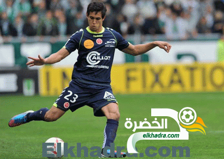 عيسى ماندي على رادار نادي ليون الفرنسي و أولاس مستعد لدفع ثلاثة ملايين أورو