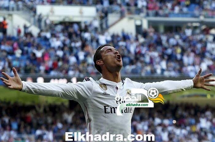 فيديو : رونالدو يسجل أسرع هاتريك في 8 دقائق فقط و يدخل تاريخ الدوري الإسباني 30 فيديو : رونالدو يسجل أسرع هاتريك في 8 دقائق فقط و يدخل تاريخ الدوري الإسباني 28