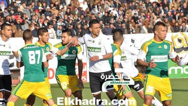 الازمة المالية تقود الى تراجع رواتب اللاعبين في الدوري الجزائري