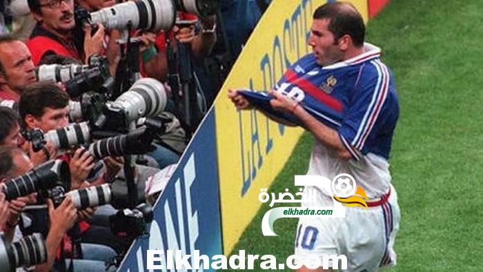 زيدان يبحث عن قميص نهائي كاس العالم 1998 1
