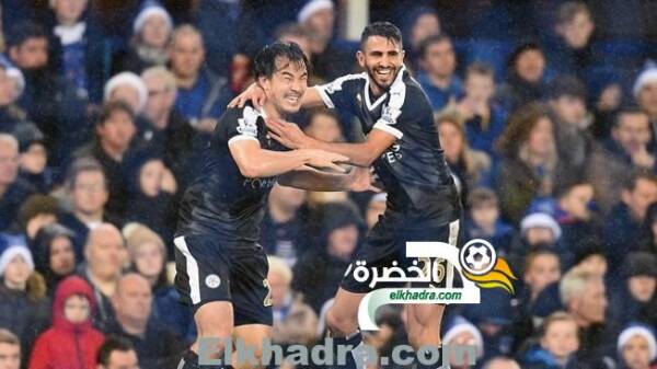 محرز يسجل هدفين ليقود ليستر إلى مواصلة انتصاراته في الدوري الإنجليزي بالفوز 3-2 على إيفرتون