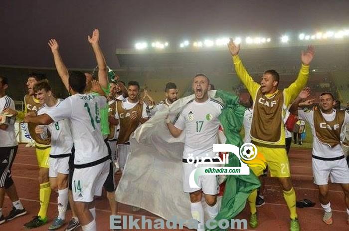 المنتخب الأولمبي يتوج بجائزة أحسن فريق لسنة 2015 14