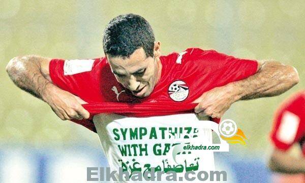 أبو تريكة يوصي بوضع قميص “تعاطفًا مع غزة” مع كفنه عند وفاته