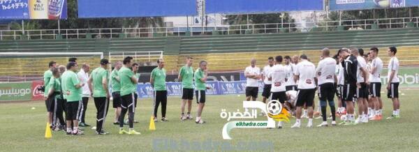 بالصور .. الحصة التدربية للمنتخب الجزائري على أرضية الملعب الرئيسي ييدنيكاشو تيسيما