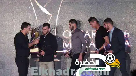 أمير سعيود لاعب دفاع تاجنانت يتوج كأحسن لاعب جزائري لموسم 2015-2016
