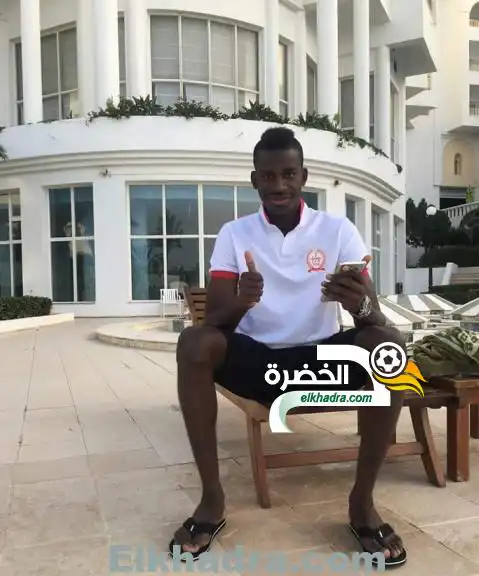 مدافع الكوكب المراكشي يقترب من سبورتينج لشبونة