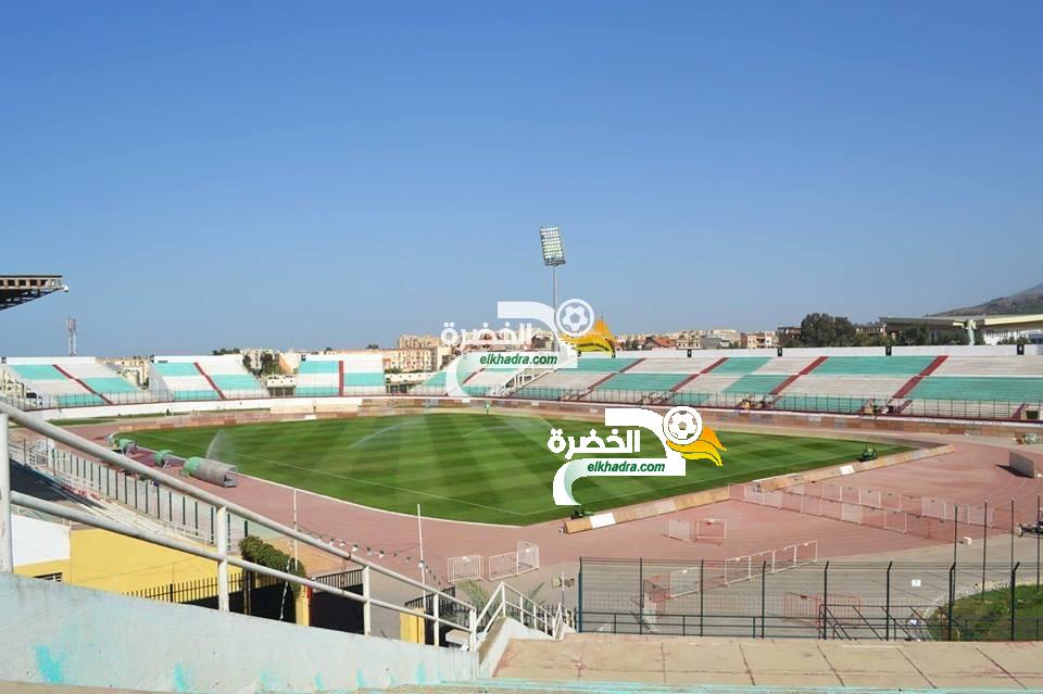 بالصور … حالة ارضية وغرف تغير الملابس بملعب مصطفى تشاكر قبل 48 ساعة عن لقاء الكاميرون