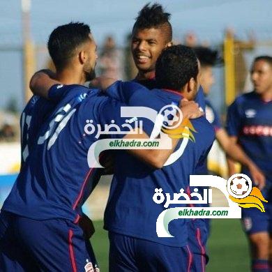نبيل نيغيز في تونس لمعاينة لاعبي النادي الافريقي شنيحي و بلخيثر