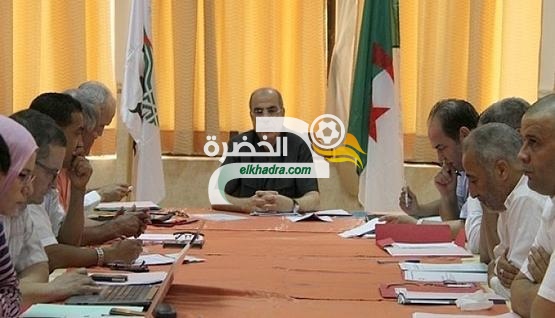 مناقصة دولية للتدريب منتخب الجزائر