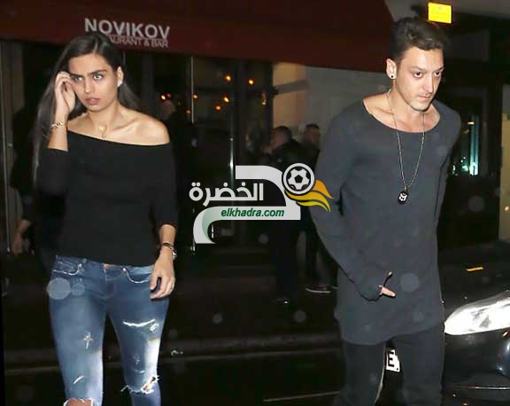 بالصور.. أوزيل يقرر الزواج من أمينة أولشن ذات الأصول العربية !