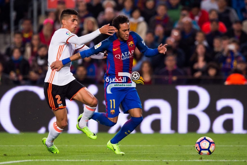 برشلونة يتفوق على فالنسيا 4-2 ويقلص الفارق عن ريال مدريد
