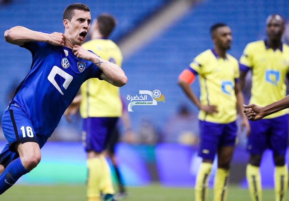 الهلال يحسم ديربي الرياض بالفوز على النصر في بطولة كأس خادم الحرمين 12