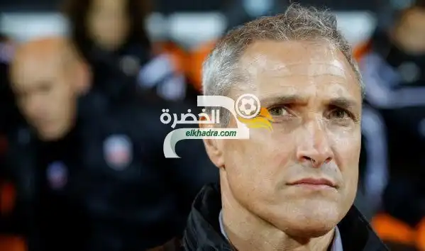 كازوني واثق من قدرة مولودية الجزائر على العودة بتأشيرة التأهل من تونس