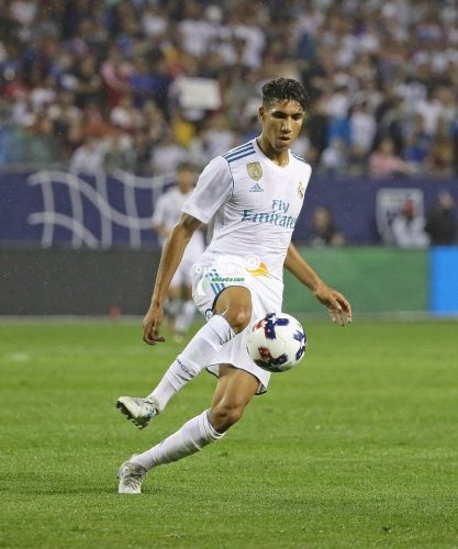 أشرف حكيمي أول لاعب عربي يشارك مع ريال مدريد 5