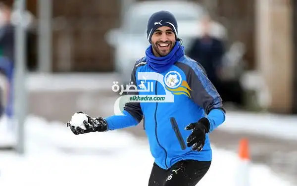 خلال تدريبات ليستر سيتي. محرز يتسلّى بِالثلج!