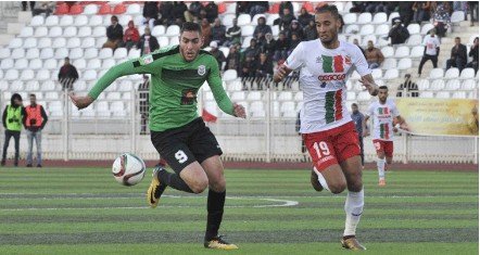 شباب قسنطينة يعود بفوز ثمين من اتحاد بلعباس
