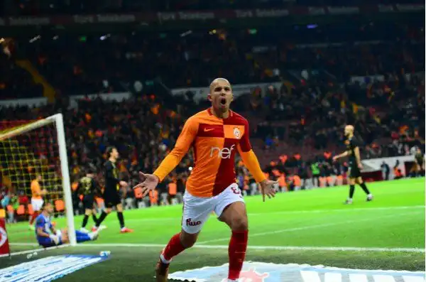 جالطة سراي يدرس الاستغناء عن فيغولي بسبب راتبه