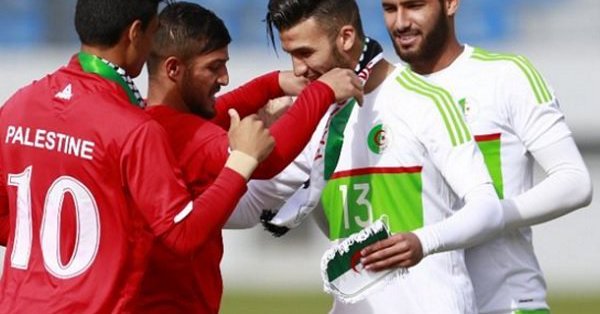 الرجوب يطلب مواجهة الجزائر وديا على أرض فلسطين