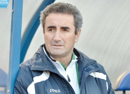 جمال مناد :” سنبحث عن تحقيق الفوز أمام منتخب إيران”