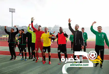 مباراة السنافر والشبيبة تستقطب حضورا جماهيريا قياسيا