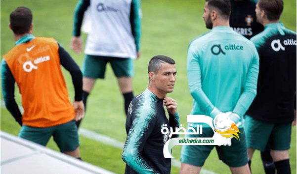 رونالدو في تدريبات البرتغال استعدادا للجزائر