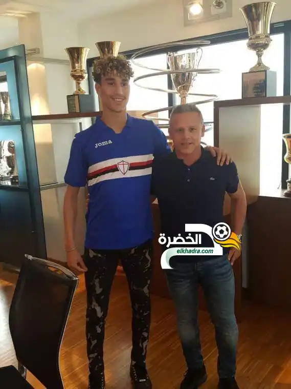 مهاجم جزائري يوقع لثلاث مواسم مع سامبدوريا الإيطالي