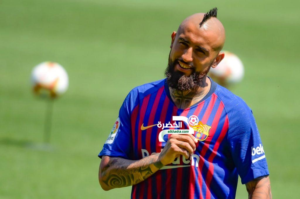 برشلونة يقدم لاعبه الجديد أرتورو فيدال