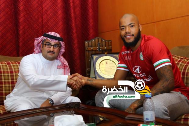 مبولحي: “أنا سعيد جدا مع نادي الاتفاق”