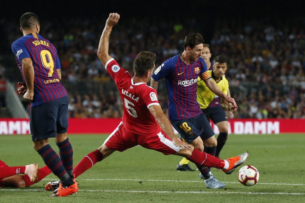 بالصور.. ميسي يتلاعب بمدافعي جيرونا