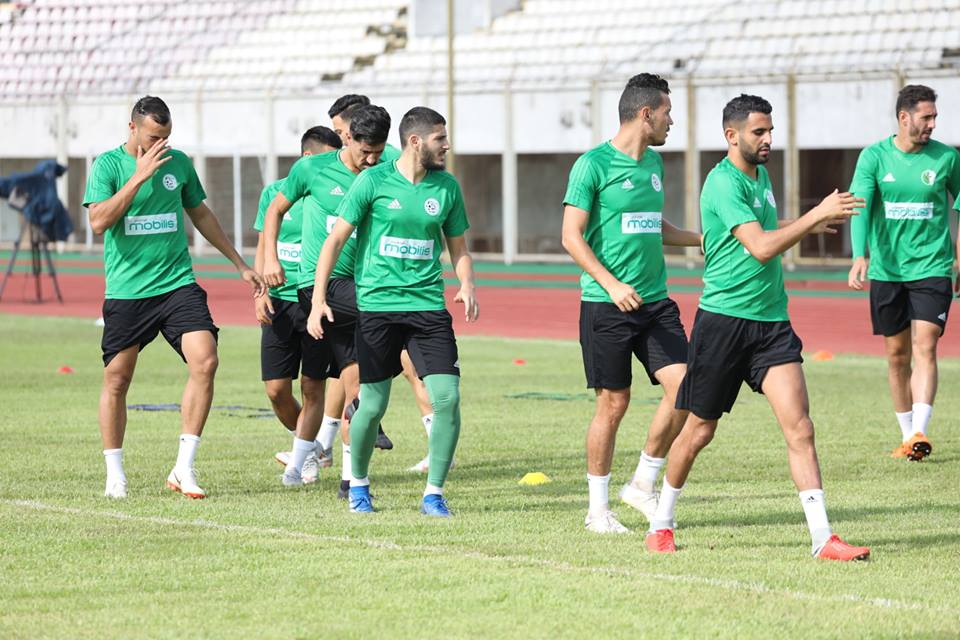 صور آخر حصة تدريبية للمنتخب الوطني بملعب الصداقة بالبنين