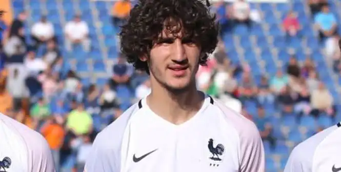 مدرب المنتخب الفرنسي يستدعي جزائريين للمنتخب أحدهم و لأول مرة !