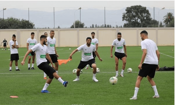 تربص المنتخب الوطني بالدوحة هدية من القطريين 10