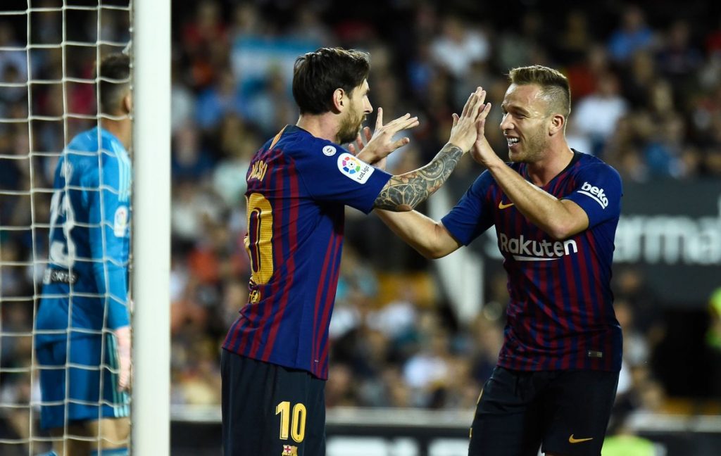 برشلونة يكتفي بالتعادل في ملعب فالنسيا بهدف لمثله