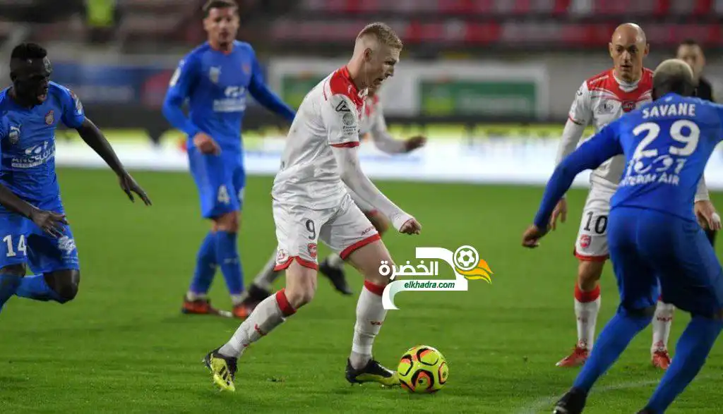 الجزائري الشاب ڨايتان يواصل ظهوره كأساسي مع فالونسيان !