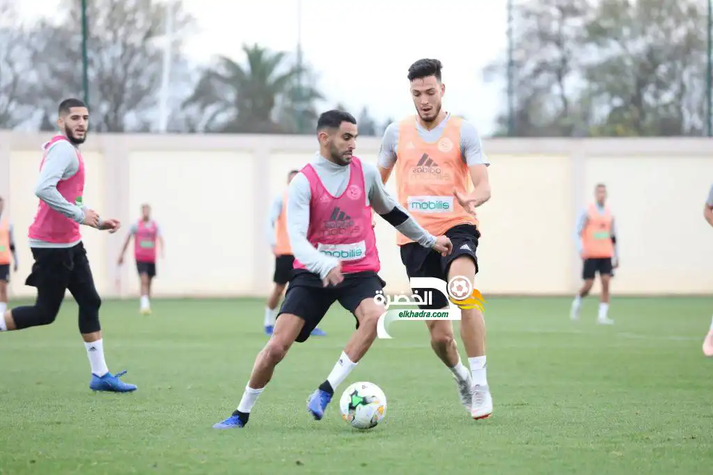 براهيمي ومبولحي يواجهان خطر الغياب أمام طوغو