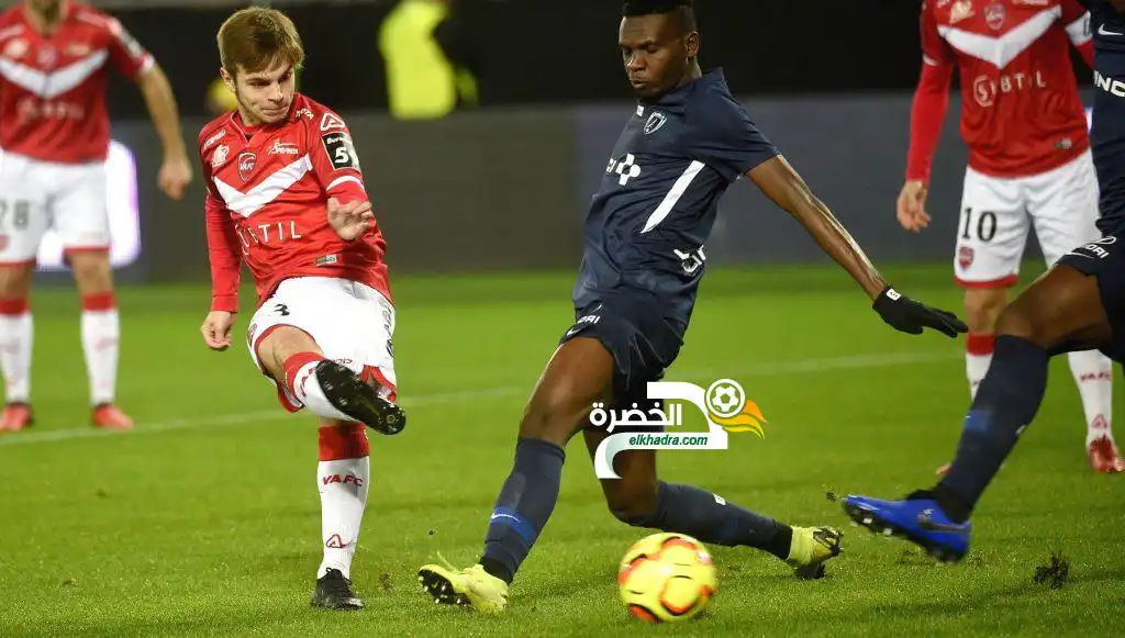 موهبة جزائرية تختار كأس لاعب في الشهر !