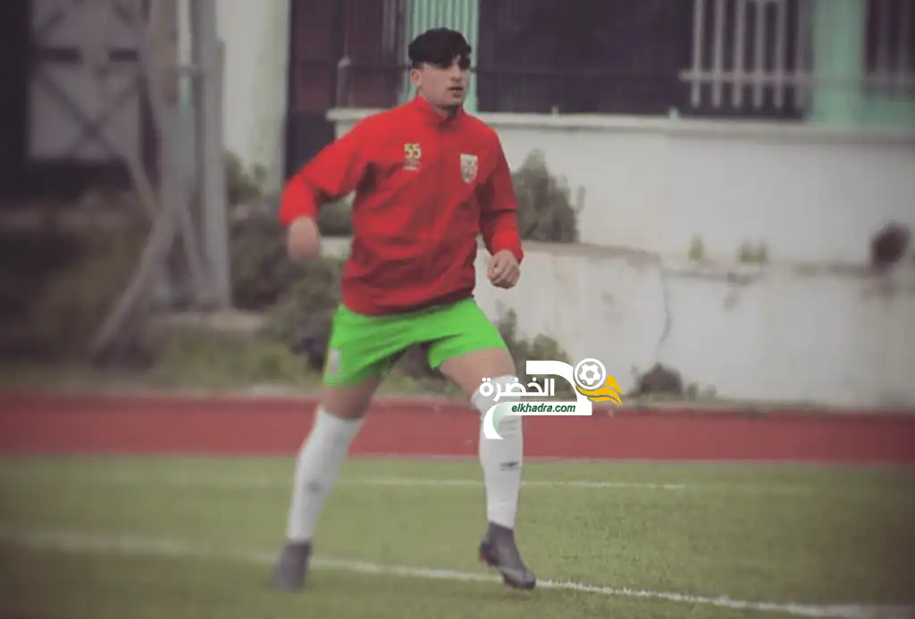 لاعب لازيو الإيطالي سابقا قريب من مولودية العاصمة !