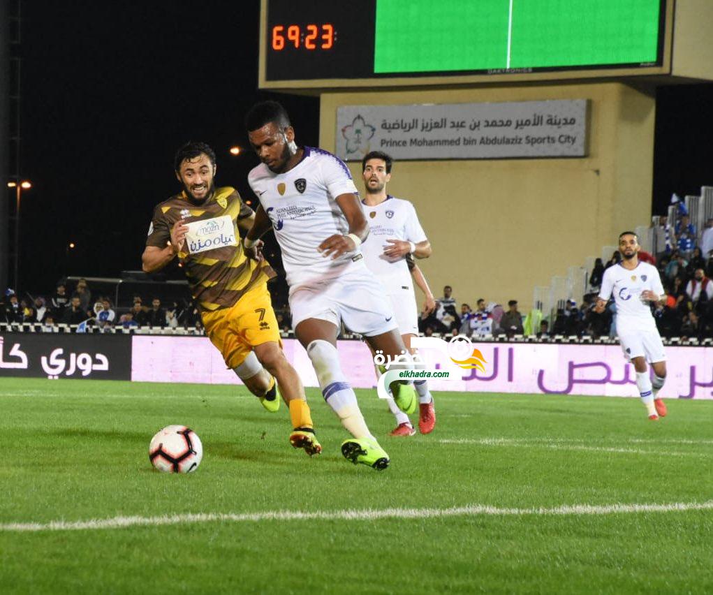 الهلال يفوز على أحد وينفرد بصدارة الدوري السعودي 14